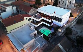 Basic Mansion Mandalina